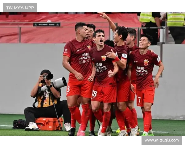 上海海港离队潮达九人，卫冕冠军面临阵容重组